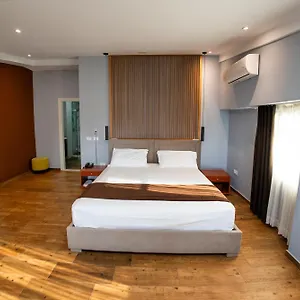 Olivar Tirana 4*, Selitë e Vogël Albania